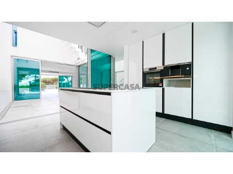 Casa Geminada T3+1 em Urbanização Vilas Alvas, Almancil