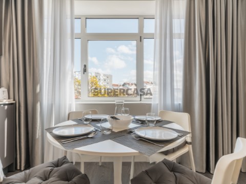Apartamento T1 na Avenida Doutor Lourenço Peixinho, Glória e Vera Cruz