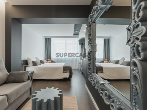 Apartamento T0 na Avenida Doutor Lourenço Peixinho, Glória e Vera Cruz