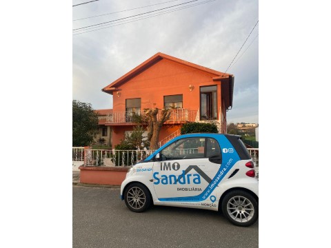 Moradia T5 em Valença, Cristelo Covo e Arão, Valença