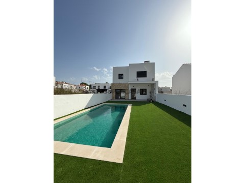 Moradia com piscina