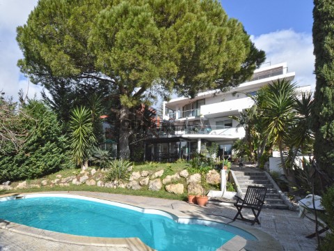 Moradia T7 c/ piscina | Belém