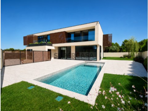 Moradia T4+2 c/ Piscina | Cascais