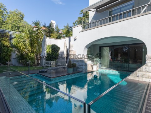 Piscina aquecida e salgada