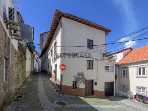 Prédio em Covilhã e Canhoso, Covilhã
