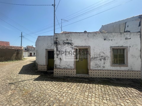 Moradia T2 em Cebolais de Cima e Retaxo, Castelo Branco