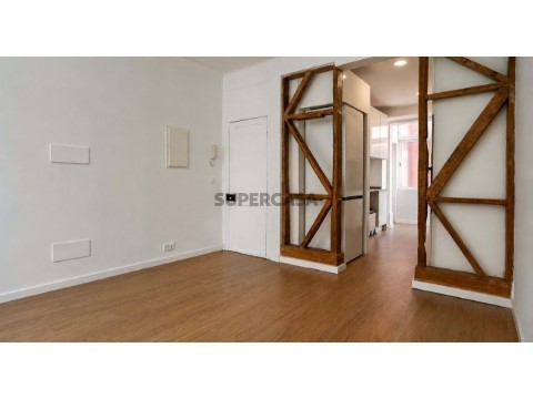 Apartamento T2 em Penha de França, Lisboa