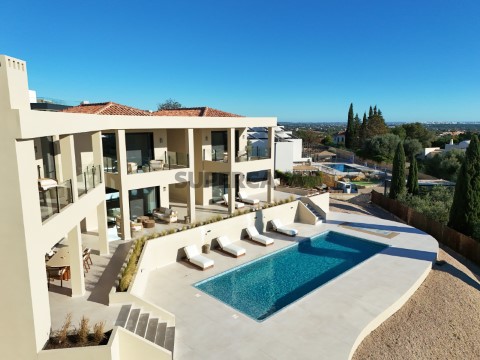 Villa T4 em São Clemente, Loulé