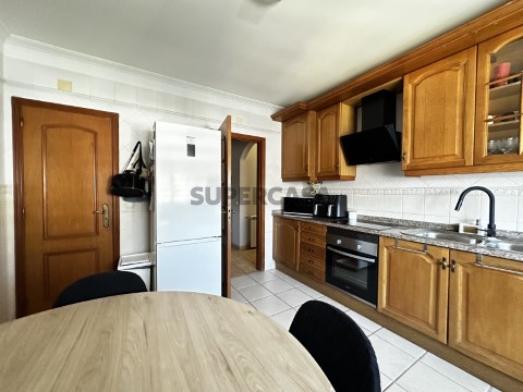 Apartamento T3 na Rua Dom António Francisco Marques, Cidade de Santarém