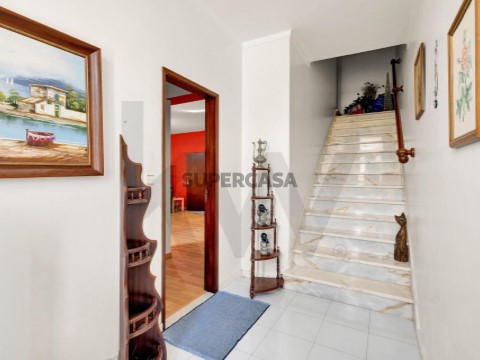 Moradia T3 em Arneiro das Milhariças, Santarém