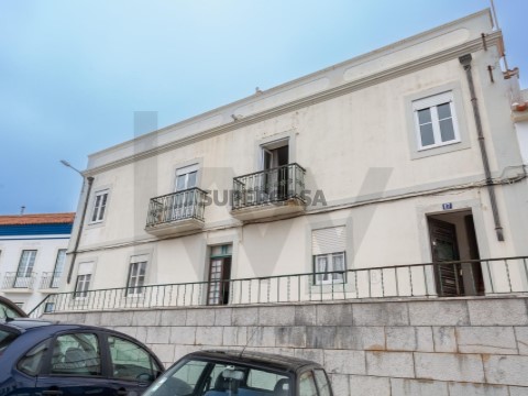 Prédio na Nazaré, Nazaré