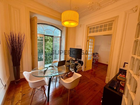 Apartamento T5 em Avenidas Novas, Lisboa