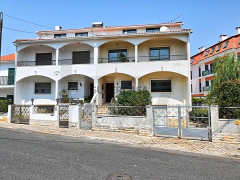 Moradia T5 em Algueirão-Mem Martins, Sintra
