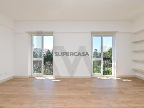 Apartment 4 Zimmer auf Cascais e Estoril, Cascais