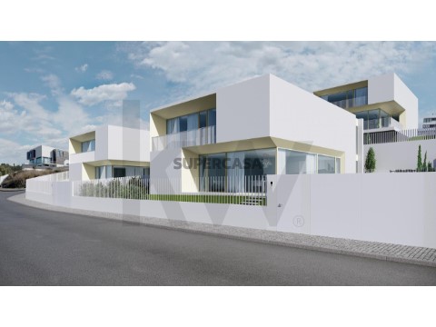 Terreno em União Freguesias Santa Maria, São Pedro e Matacães, Torres Vedras