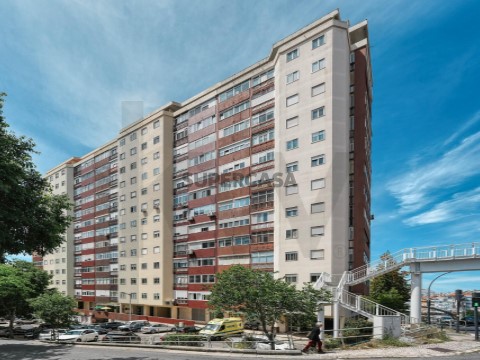 Apartamento T2 em Lumiar, Lisboa