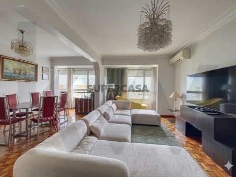 Apartamento T4 em Moscavide e Portela, Loures