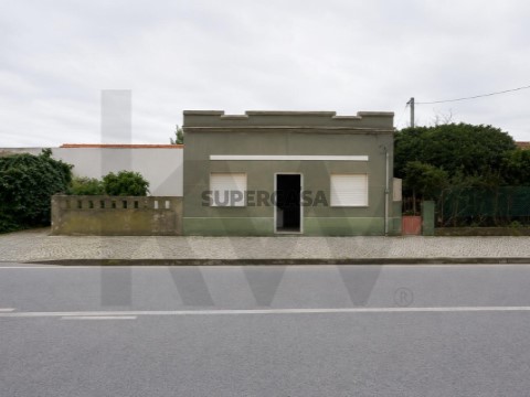 Moradia T1 em Baixa da Banheira e Vale da Amoreira, Moita