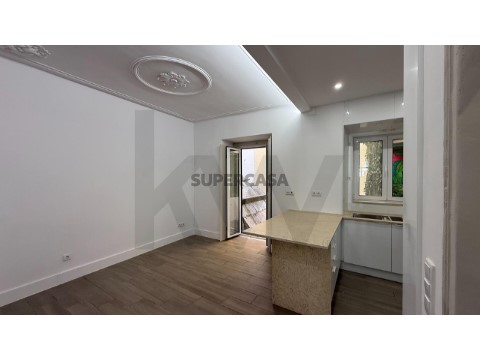 Apartamento T2 em Misericórdia, Lisboa