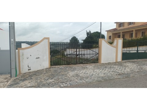 Terrein Op Alenquer (Santo Estêvão e Triana), Alenquer