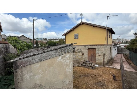 Moradia T2 em Creixomil, Guimarães