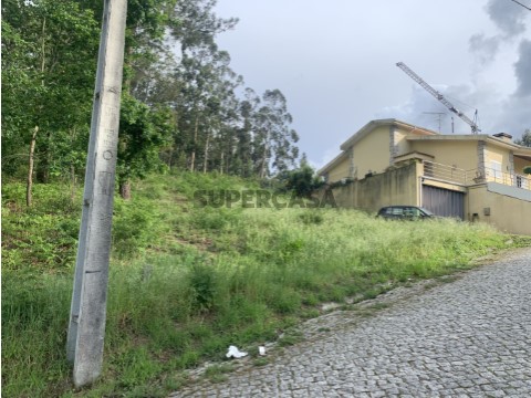 Terreno em Paço de Sousa, Penafiel