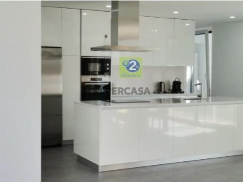 Apartamento T3 em Amora, Seixal