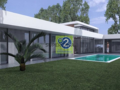 Moradia T4 em Charneca de Caparica e Sobreda, Almada