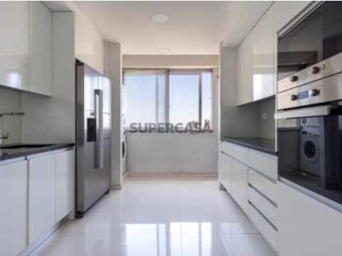 T3 Bessa-Cozinha