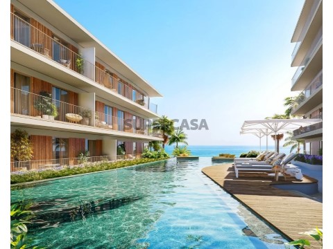 Apartamento T2 de Luxo Frente Mar em Quarteira junto à Praia do Forte Novo