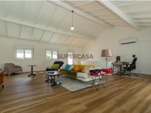 Moradia T4 em São José, Ponta Delgada