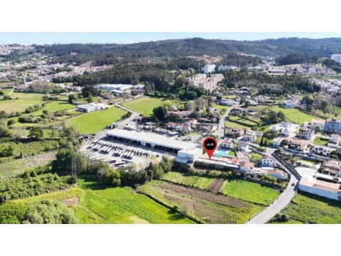 Armazém em Fânzeres e São Pedro da Cova, Gondomar