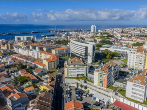 Apartamento T3 na Rua das Laranjeiras, São Pedro