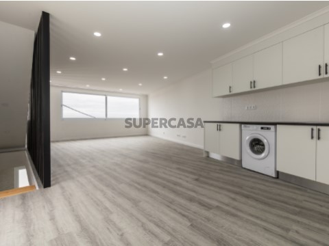 Moradia T1+1 em São Pedro, Vila Franca do Campo