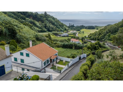 Haus 4 Zimmer auf Água de Pau, Lagoa (São Miguel)