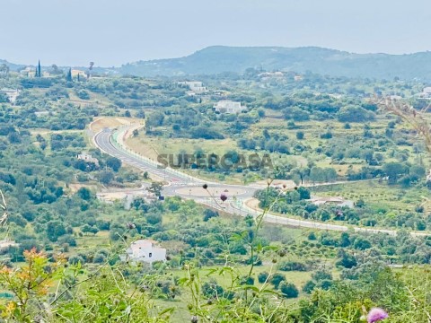 Terreno Urbano em Caminho do Montinho, São Sebastião