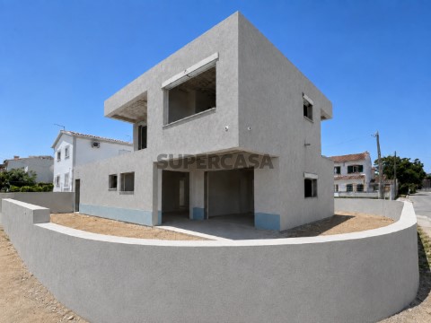 Moradia T4 com Piscina e Vista para a Serra da Arrábida | Azeitão 11