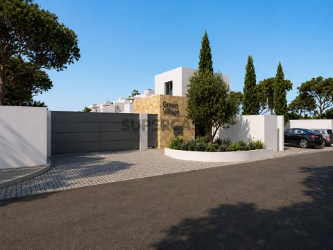 Moradia T3 com jardim em condomínio com piscina comum, Azeitão 1
