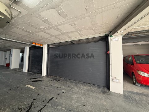 Garagem na Rua Lançarote de Freitas, São Gonçalo de Lagos