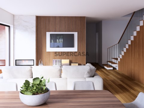Moradia T4 Duplex em Santa Maria da Feira, Travanca, Sanfins e Espargo, Santa Maria da Feira