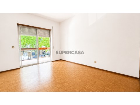 Apartamento T3 em União das Freguesias de Setúbal, Setúbal