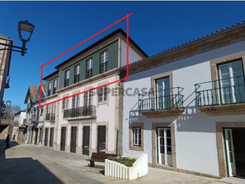 Novo Apartamento T1, para venda, situado no Centro Histórico de Monção.