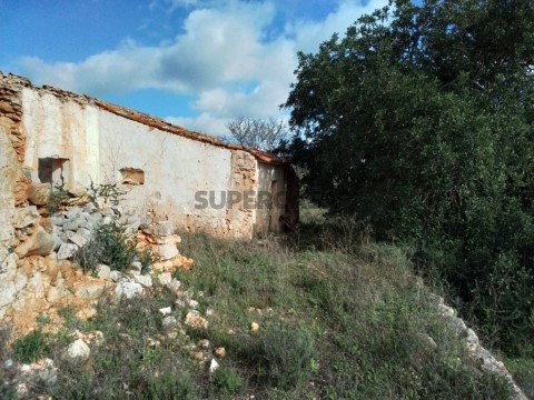 Ruína em Ferreiras, Albufeira