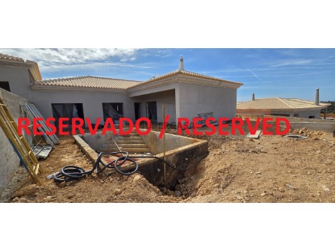 Casa Térrea T3 em Alcantarilha, Silves