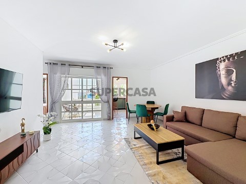 Apartamento T1 na Avenida Doutor Francisco sá Carneiro, Albufeira e Olhos de Água