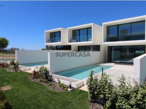 Moradia geminada T1+1 Quinta Dourada - Guia - Albufeira(7)