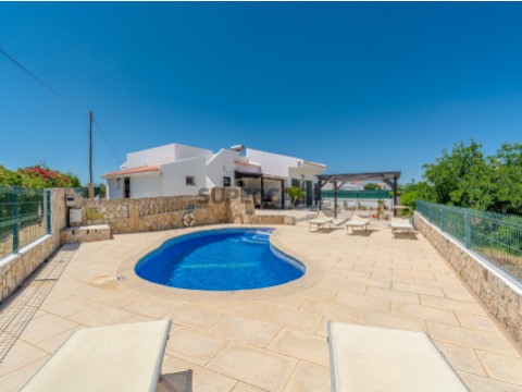 Moradia V3 com piscina - Guia - Albufeira (7)