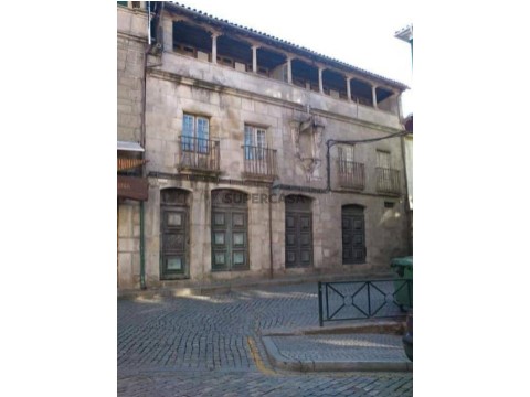 Moradia em Lamego (Almacave e Sé), Lamego