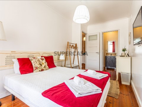 Exclusivo T5 Duplex na Praça do Bocage - Setúbal