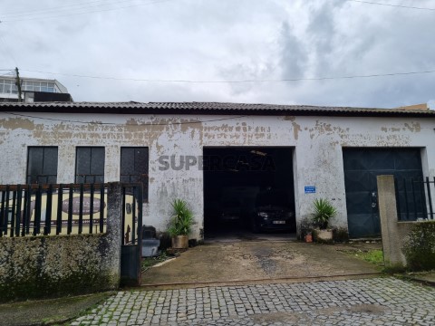 Armazém na Rua Damão, Azurém